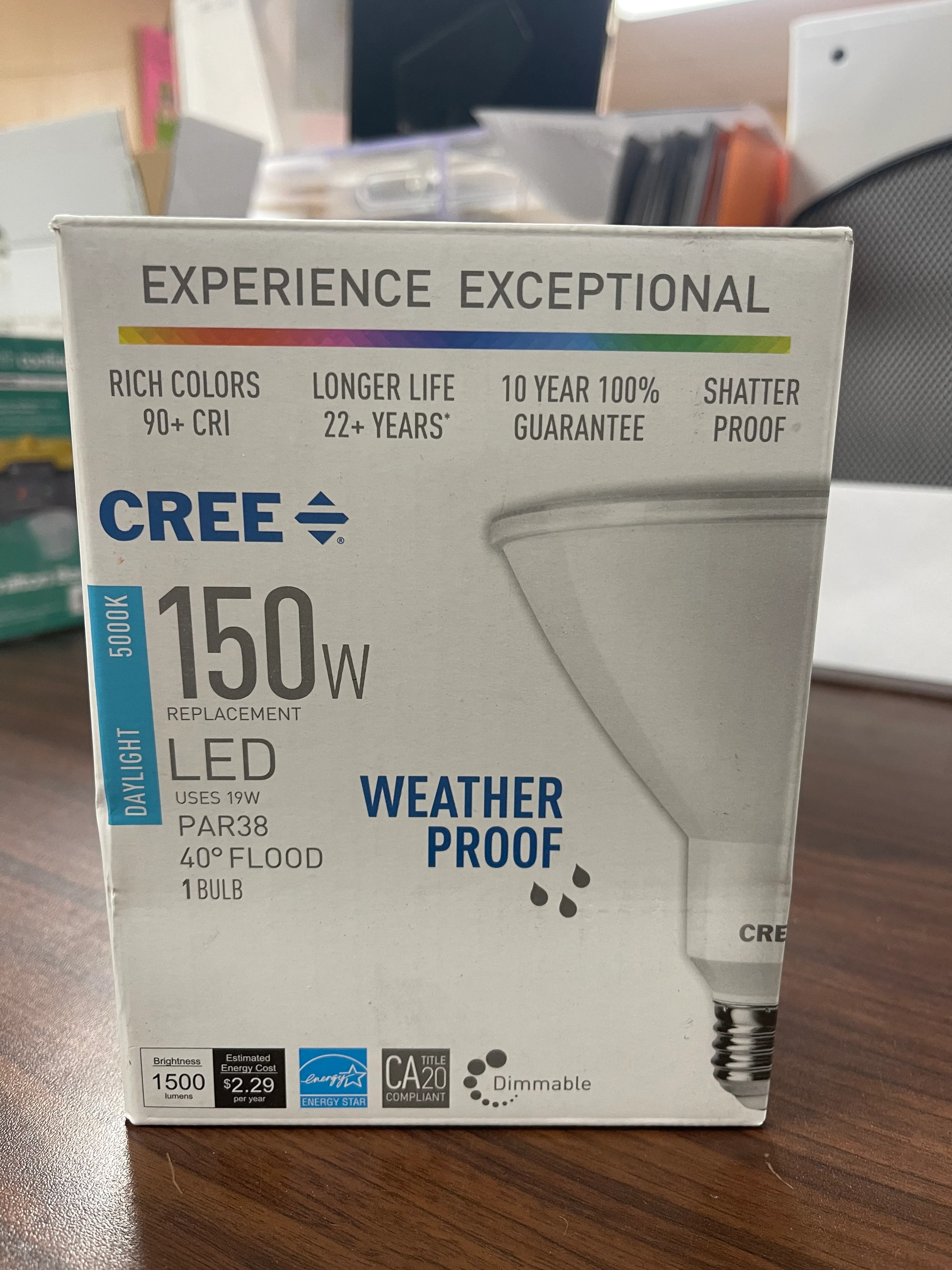Cree 150W Replacement PAR38 Flood LED Bulb Damaged Box - Image 2