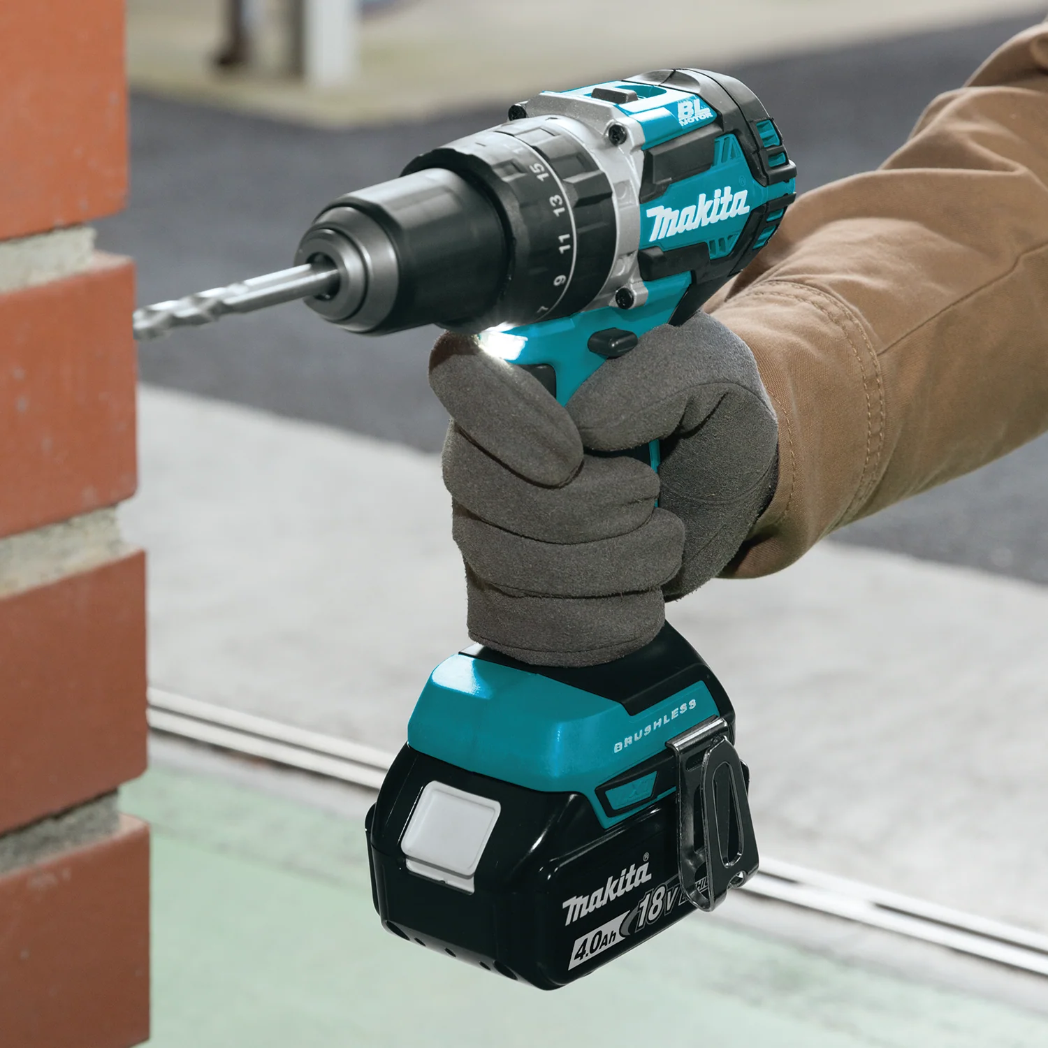 Makita 2PC Kit 18 Volt LXT 4 Amp Battery Factory Serviced - Image 15