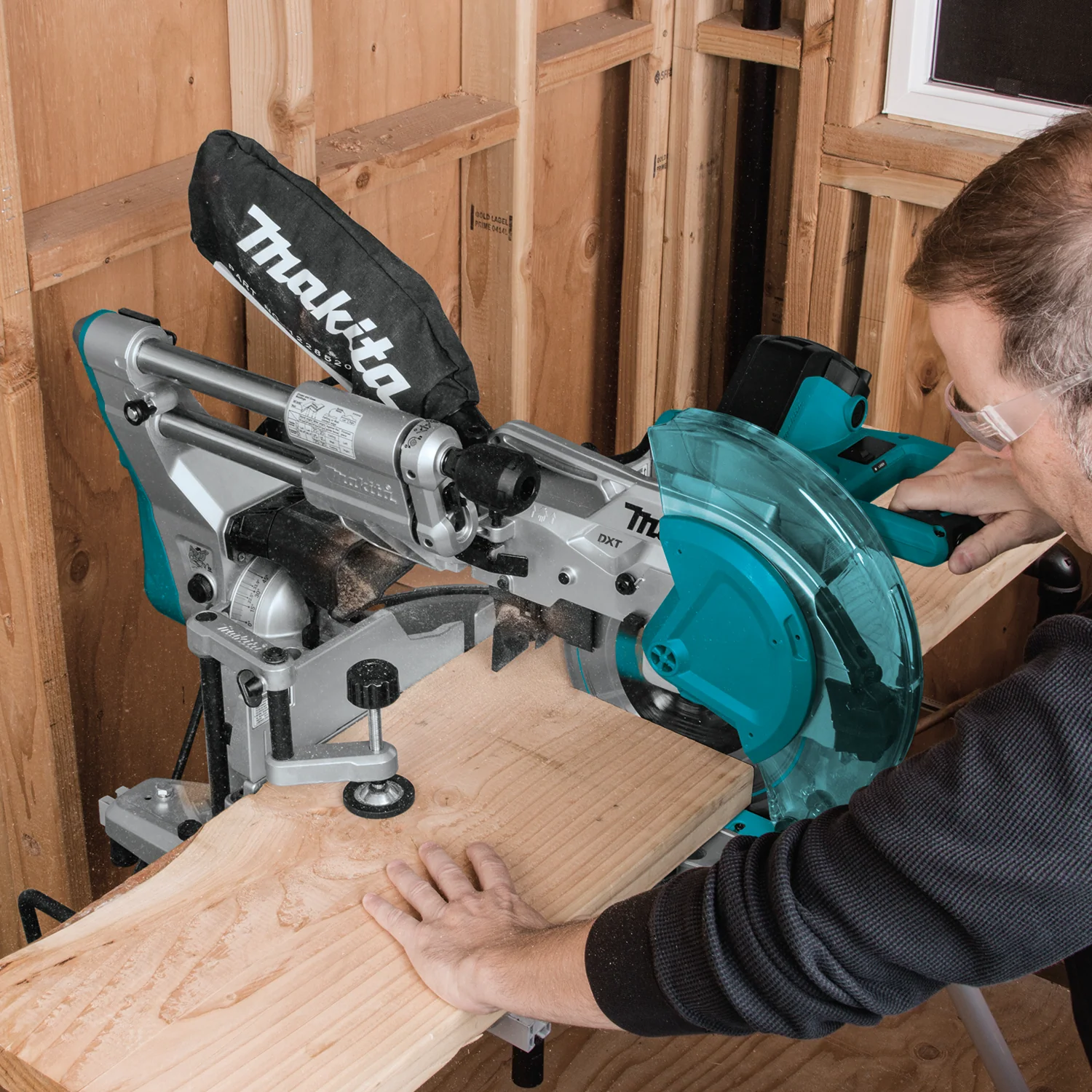 Makita 10 Inch Dual Slide Compound Miter Saw Factory Serviced - Image 11