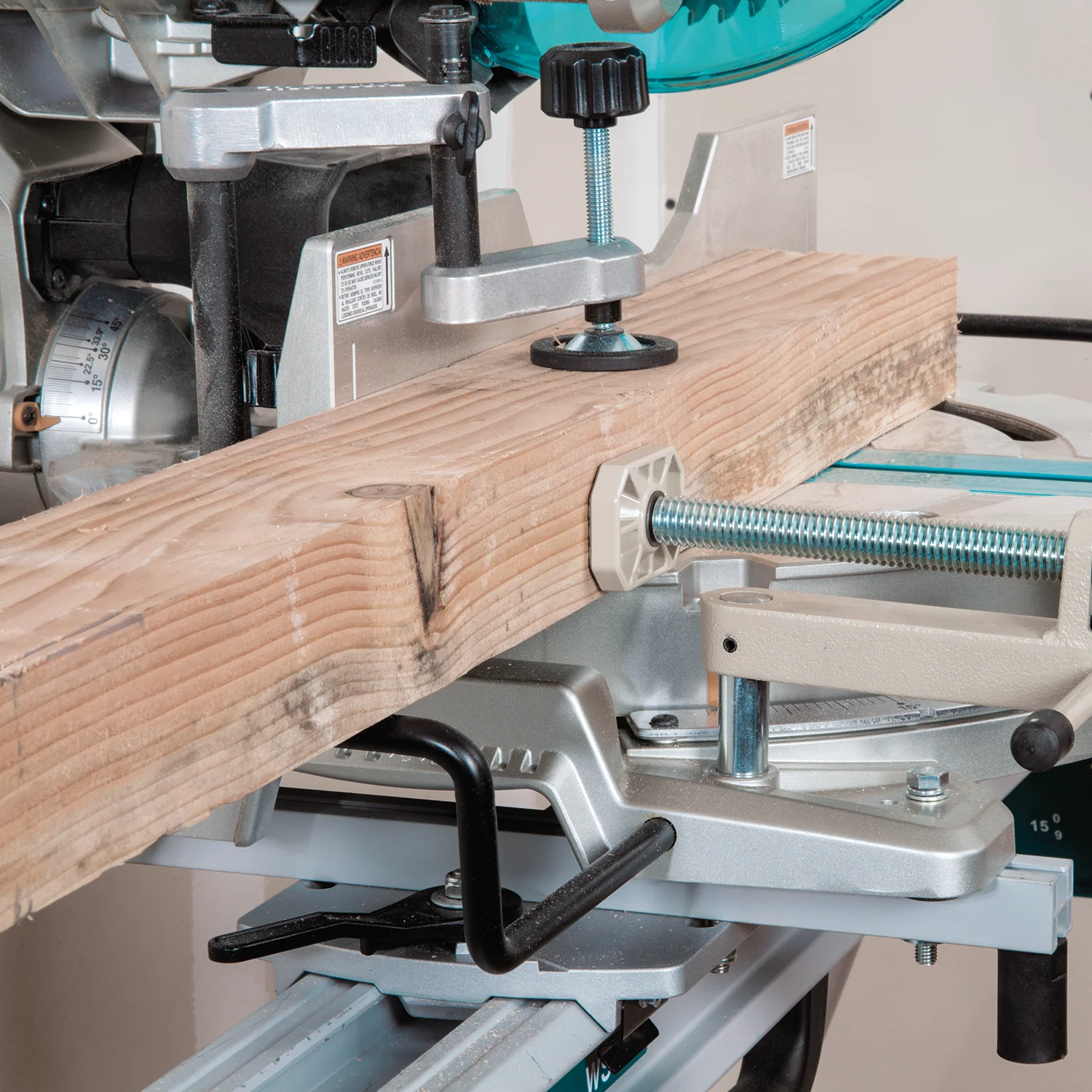 Makita 10 Inch Dual Slide Compound Miter Saw Factory Serviced - Image 3