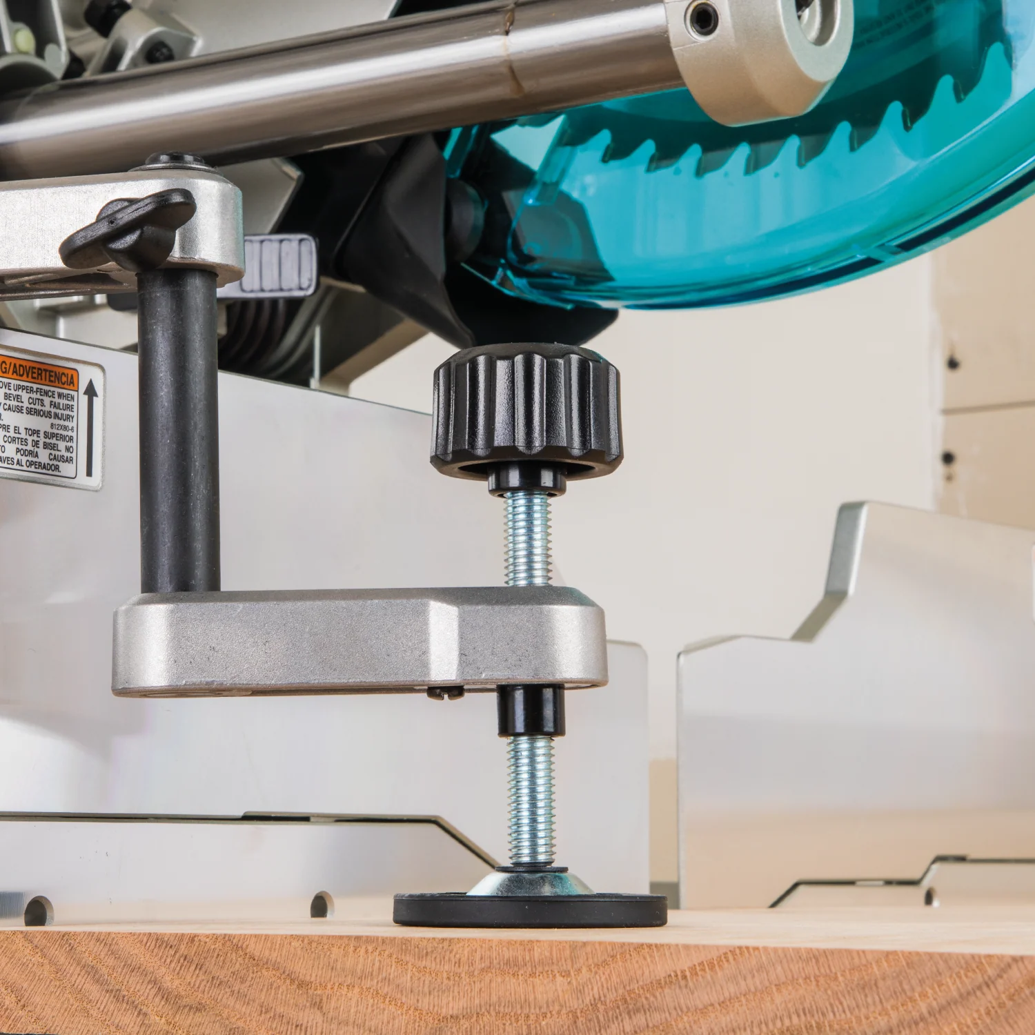 Makita 12 Inch Dual-Bevel Sliding Compound Miter Saw with Laser Factory Serviced - Image 4