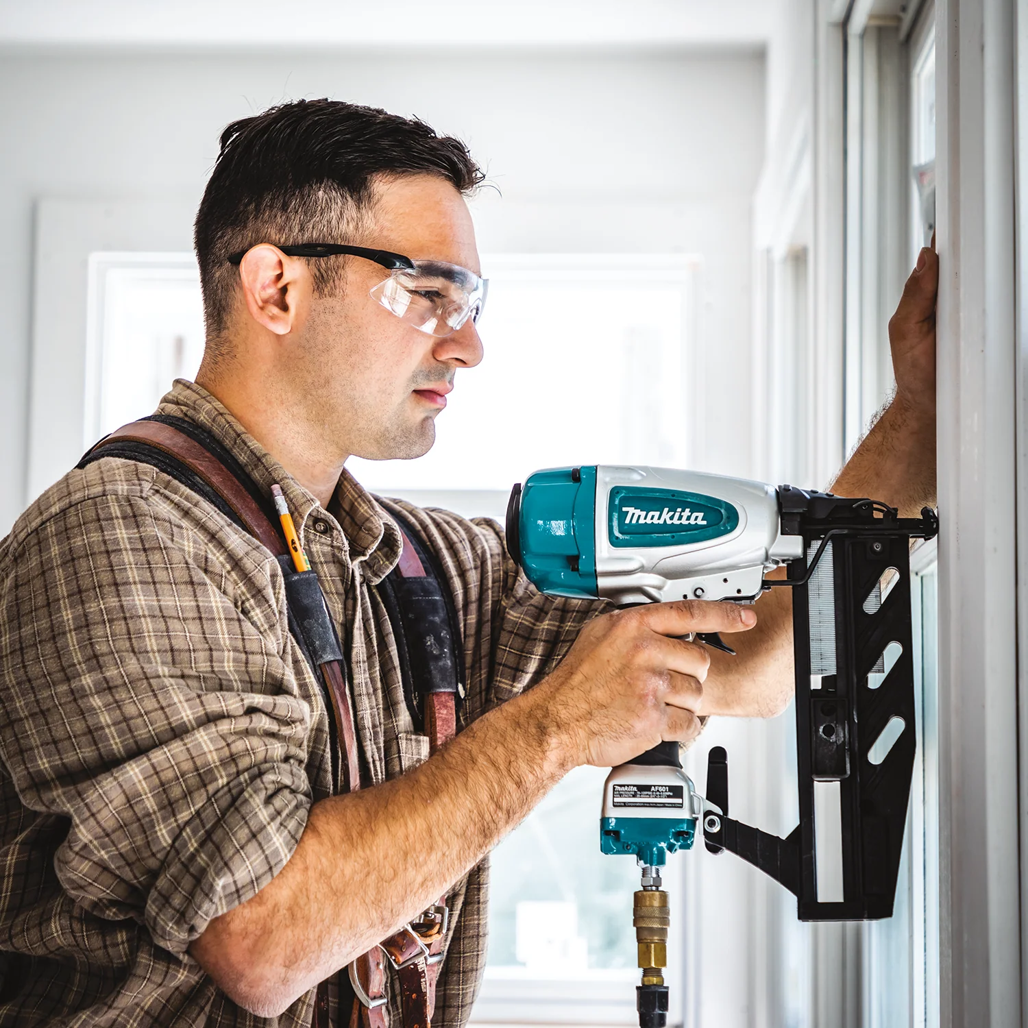 Makita 16 Gauge 2 1/2 Inch Straight Finish Nailer Factory Serviced - Image 7