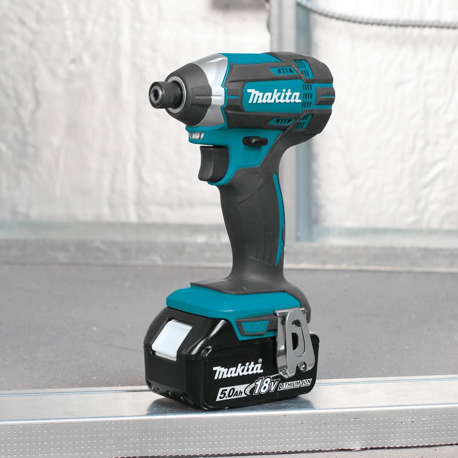 Makita 18 Volt LXT Cordless Impact Driver Factory Serviced  Tool Only - Image 5