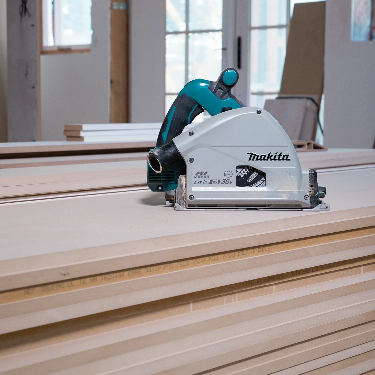 Makita 36 Volt 18V X2 Brushless 6 1/2 Inch Plunge Circular Saw Factory Serviced Tool Only - Image 10