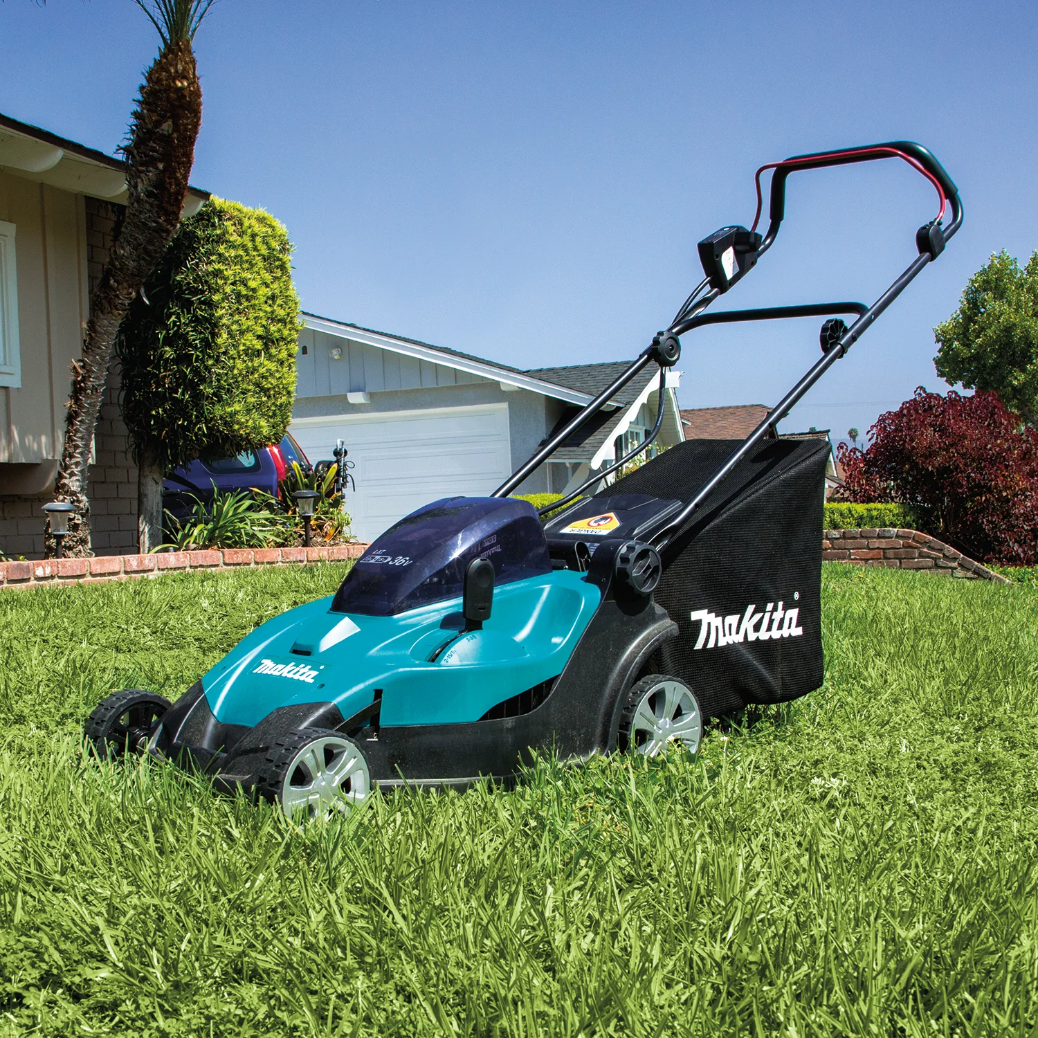 Makita 36 Volt LXT 17 Inch Lawn Mower Kit 5.0Ah Factory Serviced - Image 7