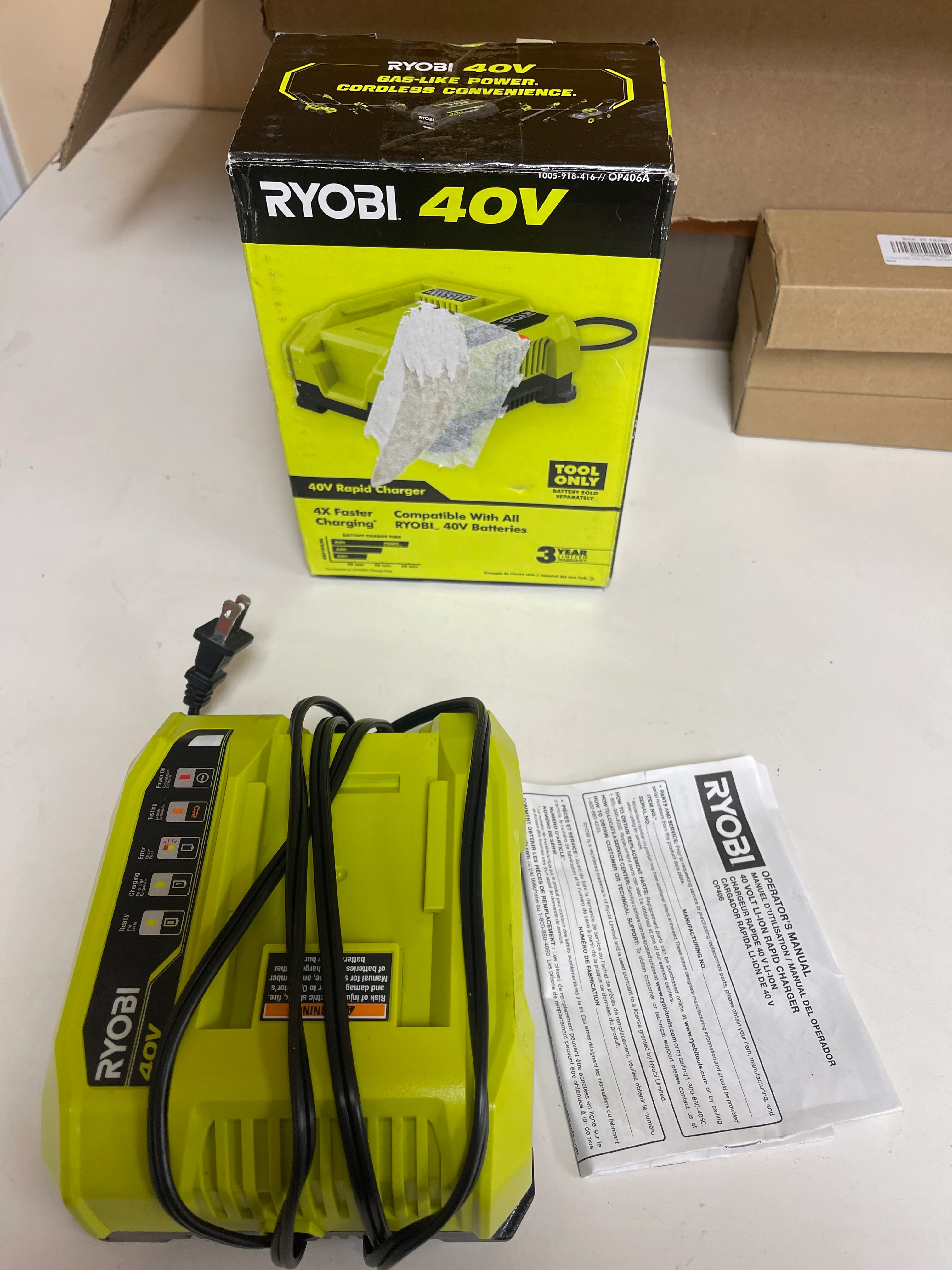 Ryobi 40V Lithium Ion Rapid Charger Damaged Box - Image 4