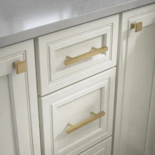 Square 3-3/4 in. (96mm) Center-to-Center Champagne Bronze Bar Drawer Pull *DAMAGED BOX* - Image 2