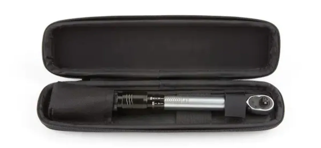 TEKTON 1/4 in. Drive Dual-Direction Click Torque Wrench (10-150 in./lb.) - Image 10